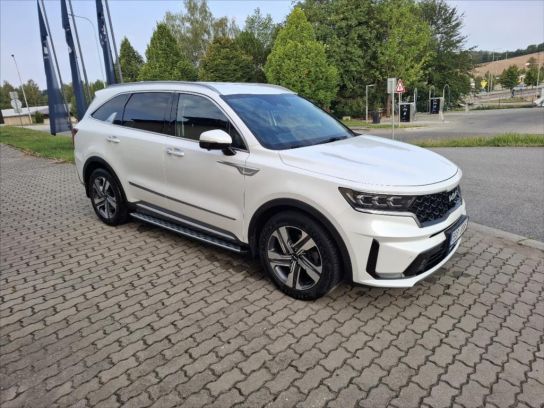 Kia Sorento 2,2 Premium 7 míst, rok 2022, nafta — AutoNeza Pelhřimov