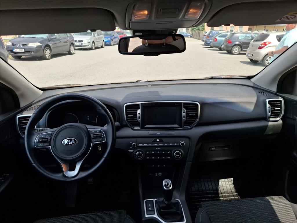 Kia Sportage 1,7, rok 2016, nafta — AutoNeza Pelhřimov — fotka 11