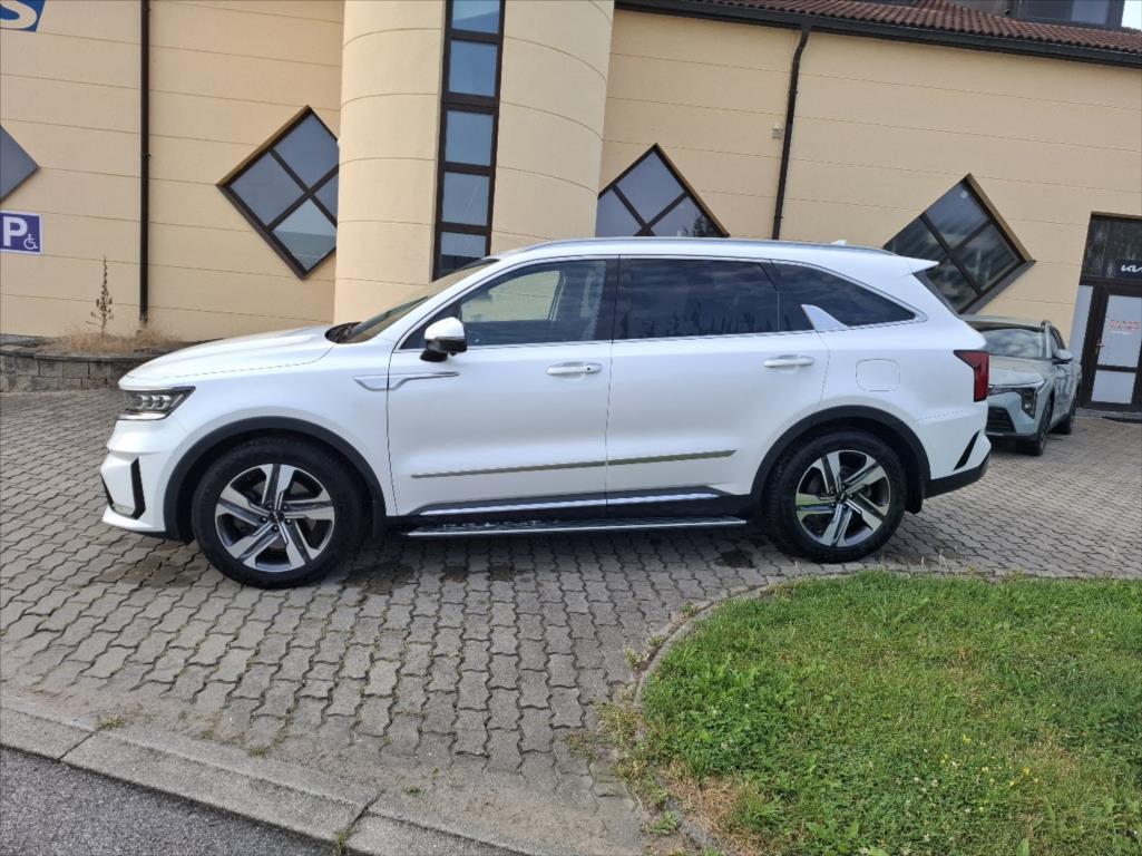 Kia Sorento 2,2 Premium 7 míst, rok 2022, nafta — AutoNeza Pelhřimov — fotka 4