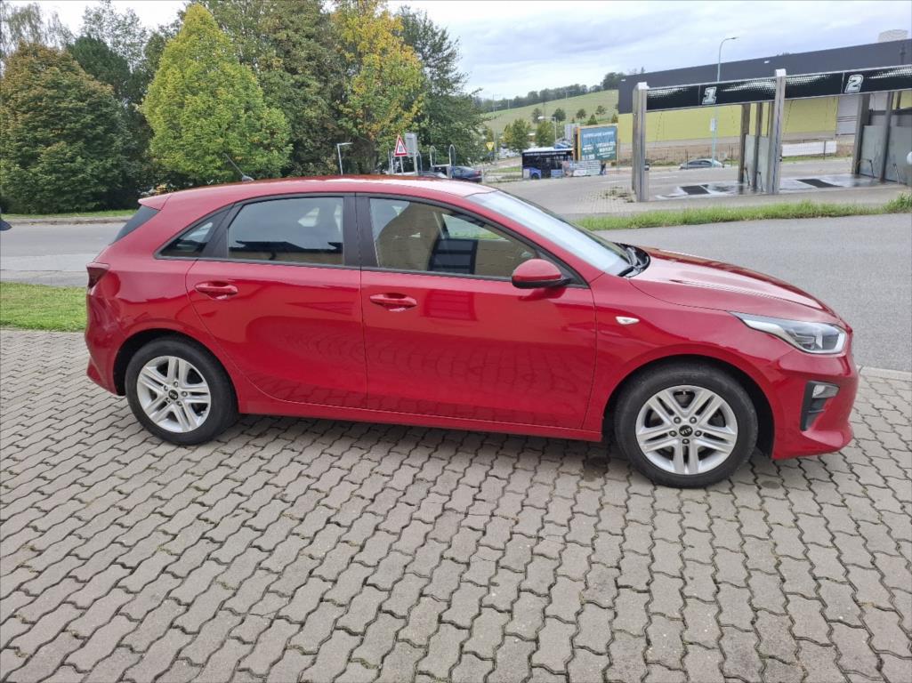 Kia Ceed 1,4, rok 2019, benzín — AutoNeza Pelhřimov — fotka 8