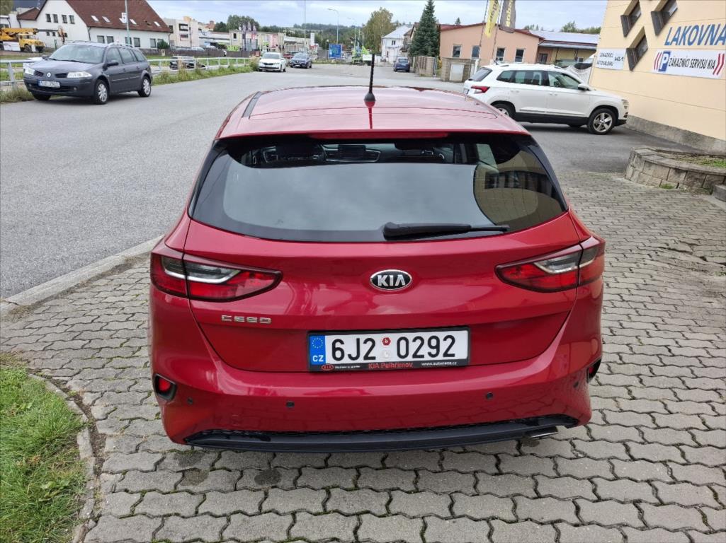 Kia Ceed 1,4, rok 2019, benzín — AutoNeza Pelhřimov — fotka 6