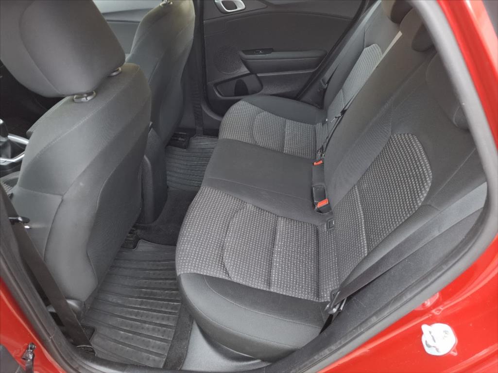 Kia Ceed 1,4, rok 2019, benzín — AutoNeza Pelhřimov — fotka 13