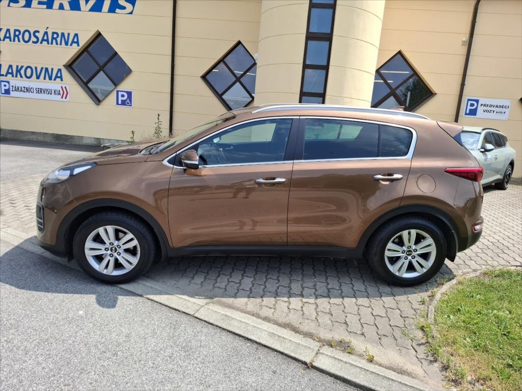 Kia Sportage 1,7, rok 2016, nafta — AutoNeza Pelhřimov — fotka 4