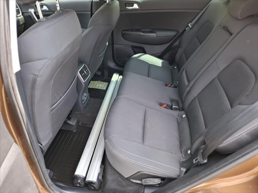 Kia Sportage 1,7, rok 2016, nafta — AutoNeza Pelhřimov — fotka 12