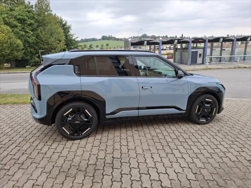 Kia EV3 0,0 GT-Line, rok 2025, elektro — AutoNeza Pelhřimov — fotka 8