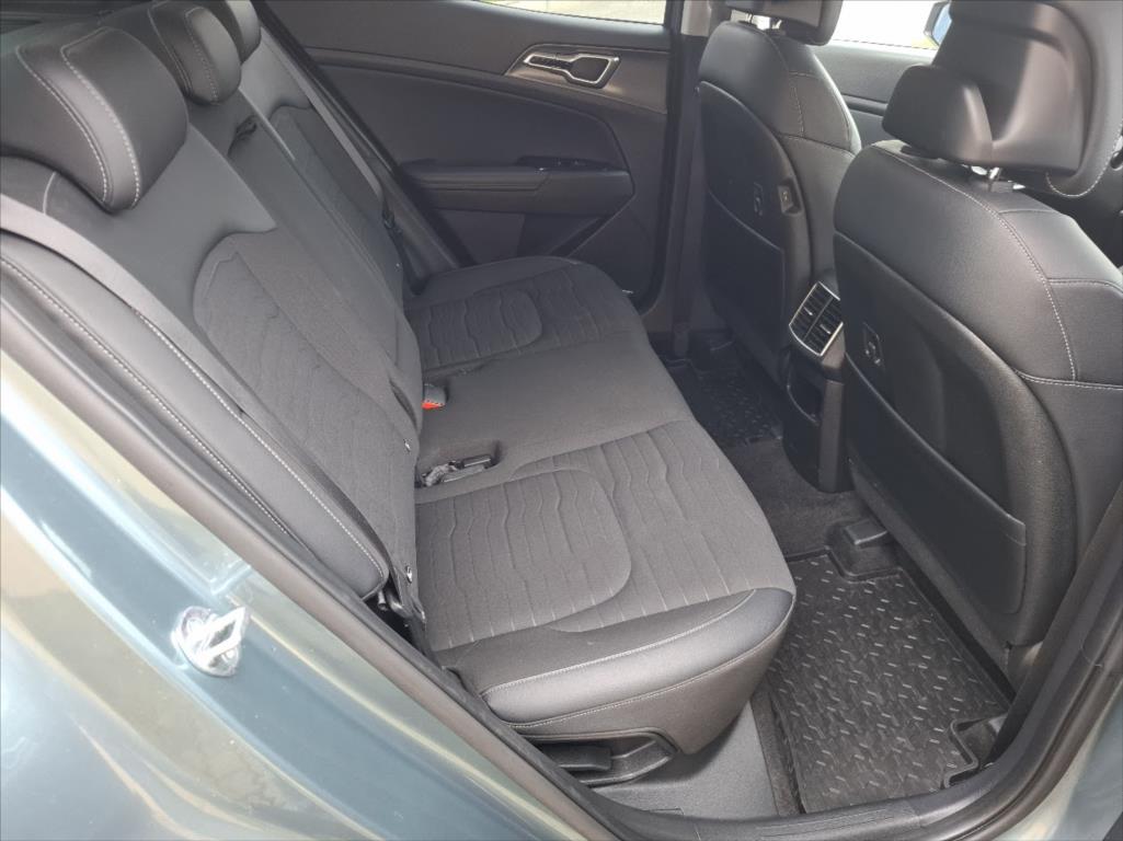 Kia Sportage 1,6, rok 2023, benzín — AutoNeza Pelhřimov — fotka 11