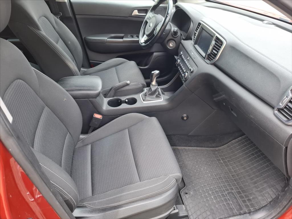 Kia Sportage 1,6, rok 2017, benzín — AutoNeza Pelhřimov — fotka 12