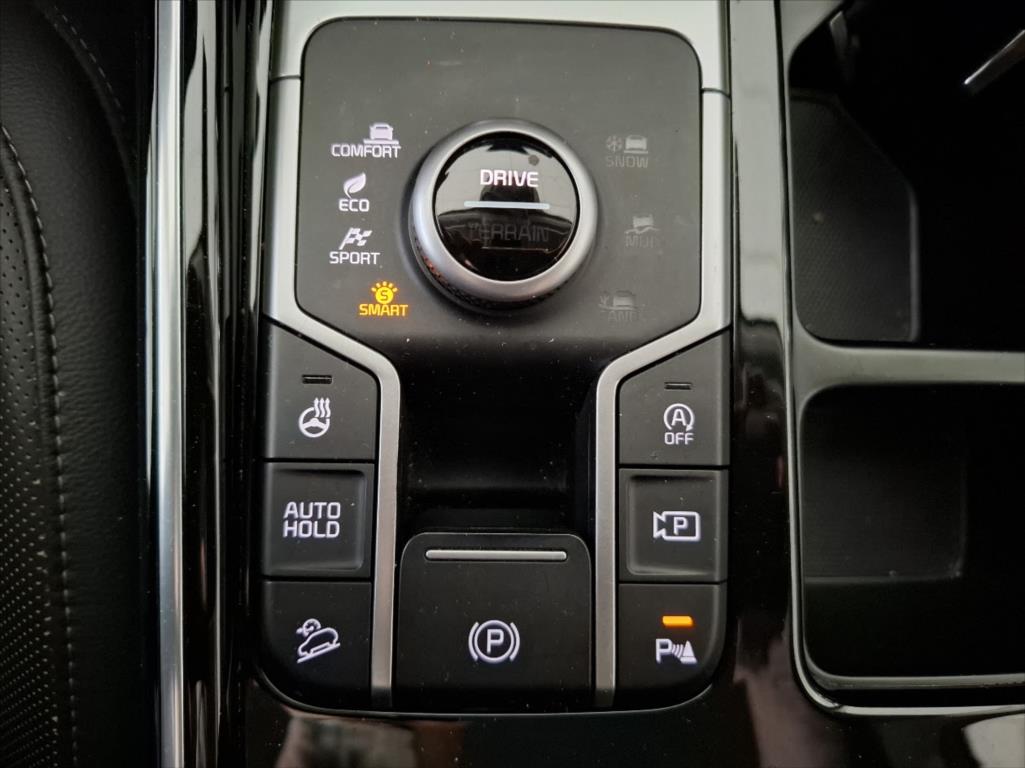 Kia Sorento 2,2 Premium 7 míst, rok 2022, nafta — AutoNeza Pelhřimov — fotka 17